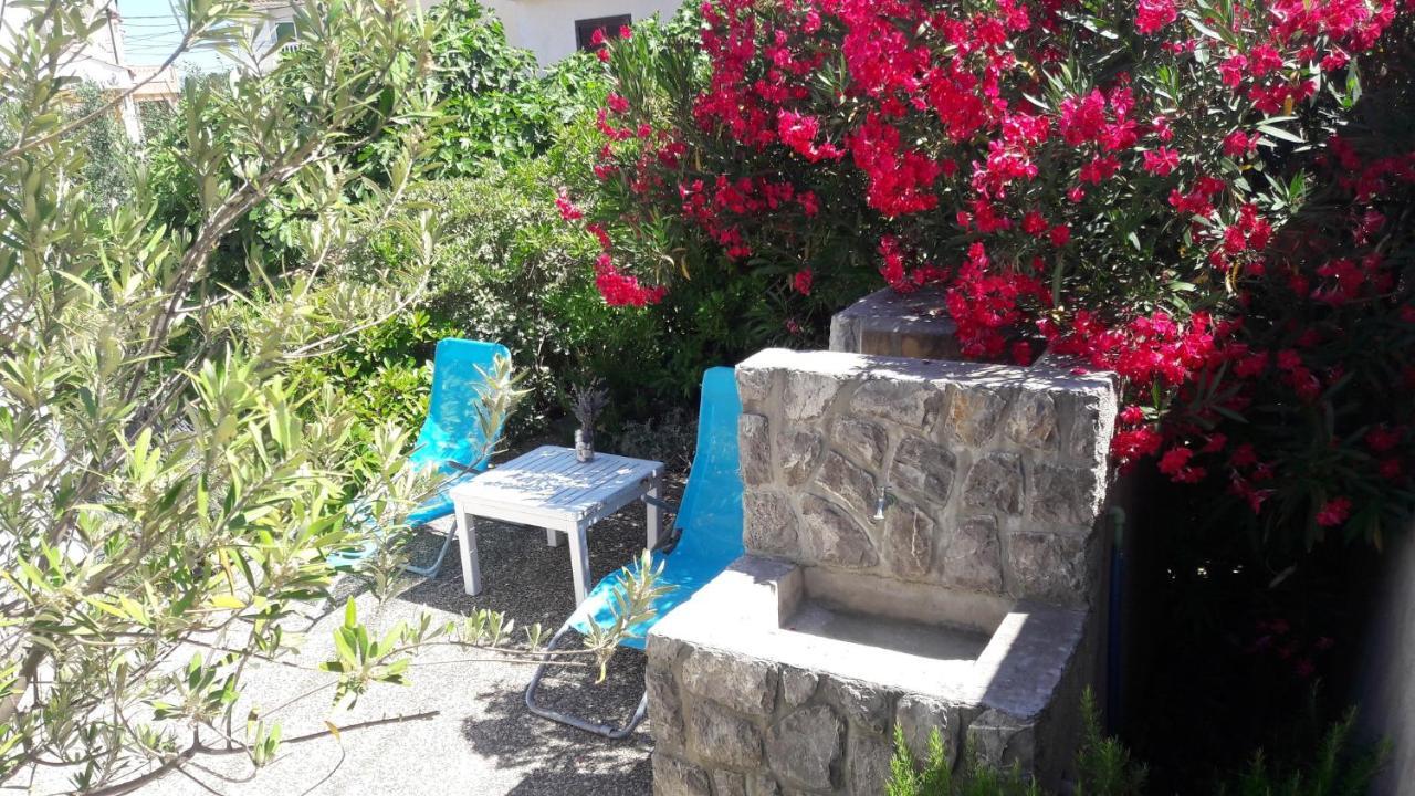 Apartment Arte Vrbnik Buitenkant foto