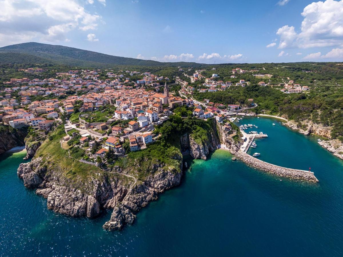 Apartment Arte Vrbnik Buitenkant foto