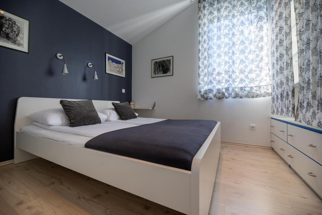Apartment Arte Vrbnik Buitenkant foto